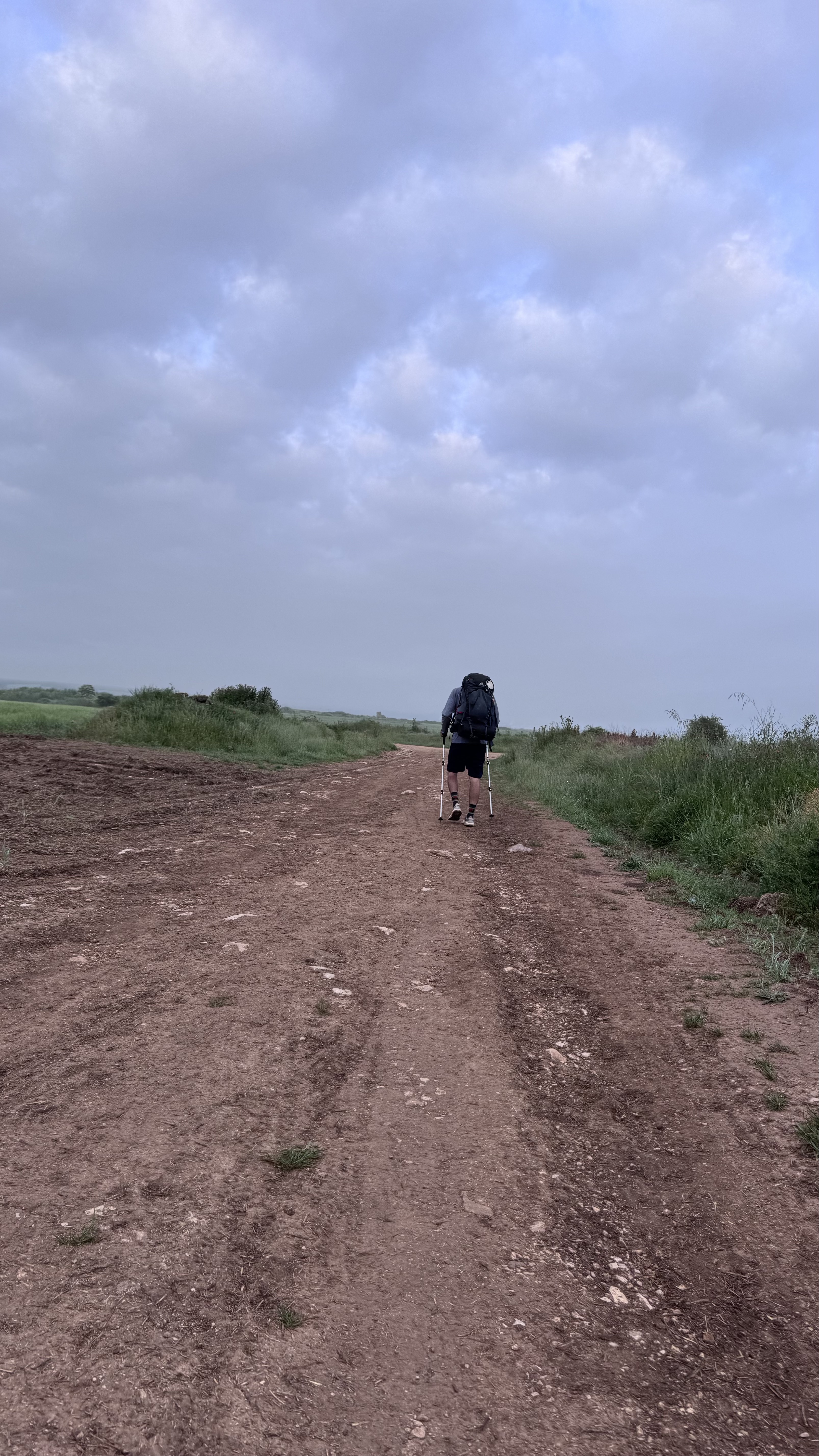 Dia 13 – Burgos a Castrojeriz: O Silêncio da Meseta Começa